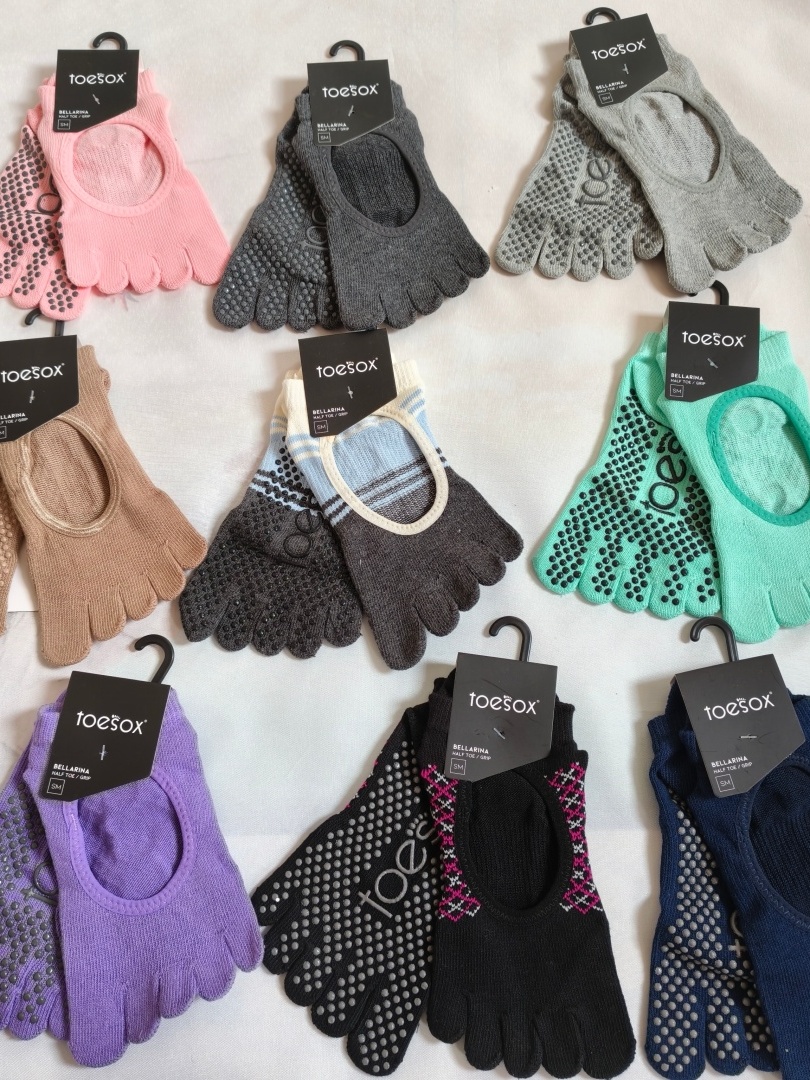 Calzini a cinque dita Toesox Y - Medias Para Pilates Y Yoga recensione e prezzo